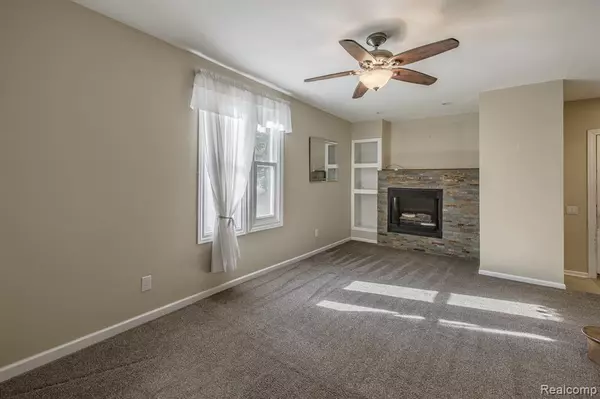 Auburn Hills, MI 48326,2274 Allerton Road