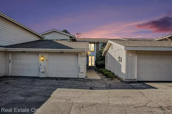 West Bloomfield, MI,7187 Pebble Park Drive