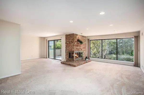 West Bloomfield, MI,7187 Pebble Park Drive