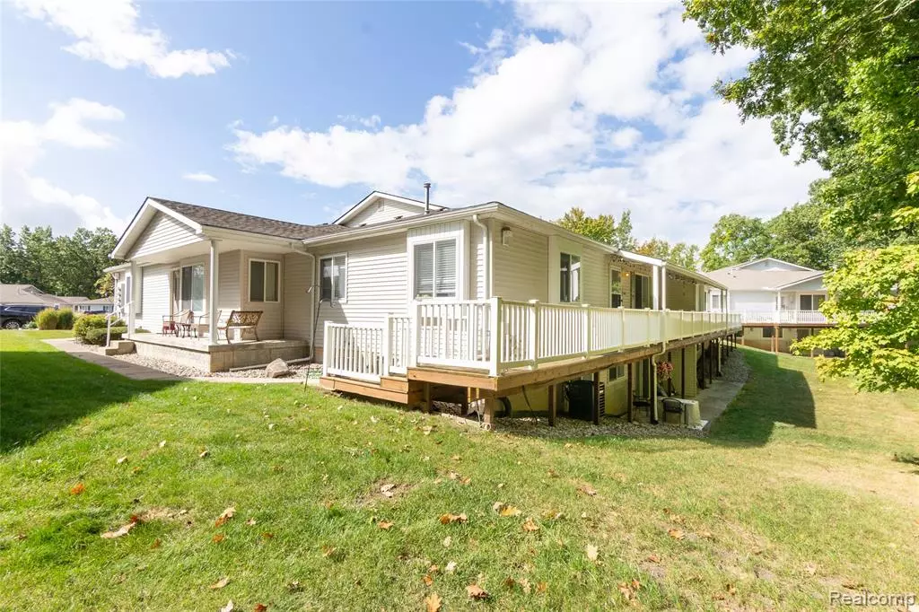 Grand Blanc, MI 48439,9414 Timber Ridge Drive