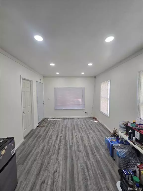 Flint, MI 48506,3912 Western Road