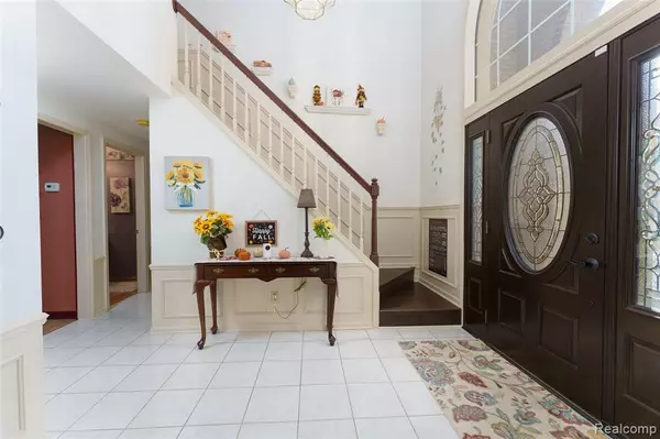 Canton, MI 48187,47582 Fox Court