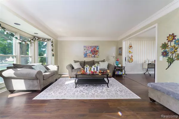 Canton, MI 48187,47582 Fox Court