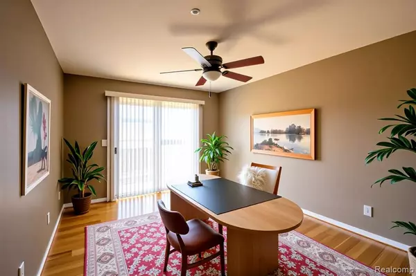 Farmington Hills, MI 48334,29294 W Glenoaks