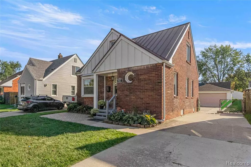 Lincoln Park, MI 48146,817 Lincoln Avenue