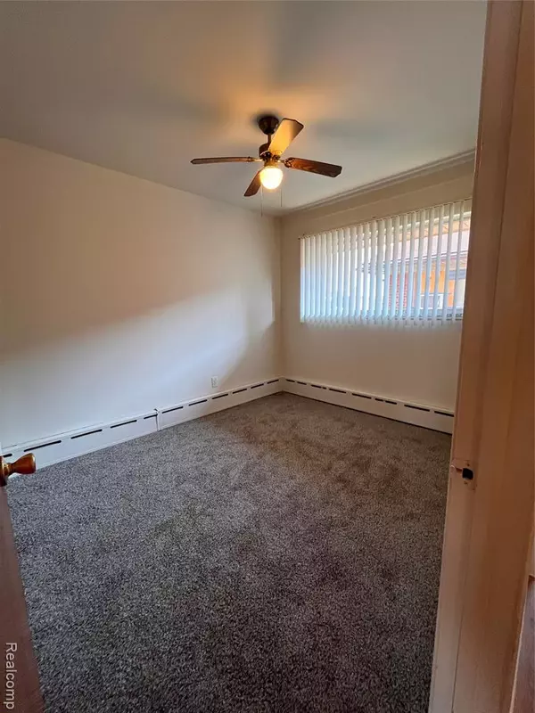 Lincoln Park, MI 48146,4194 Drouillard Street