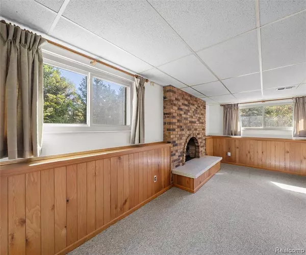 Willis, MI 48191,10401 Willow Road