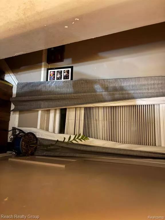 Detroit, MI 48235,20412 Steel Street