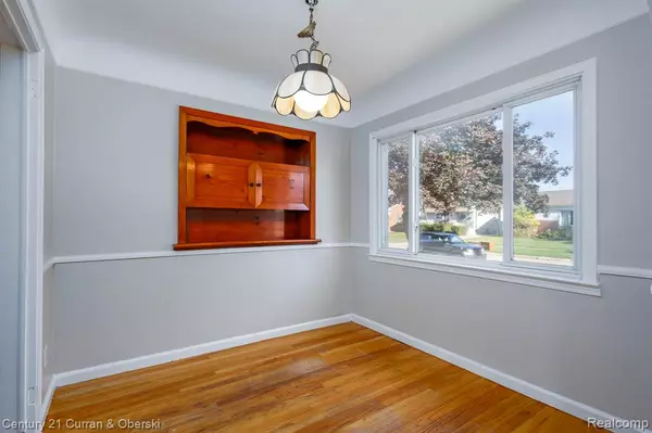 Allen Park, MI 48101,15837 Oconnor Avenue