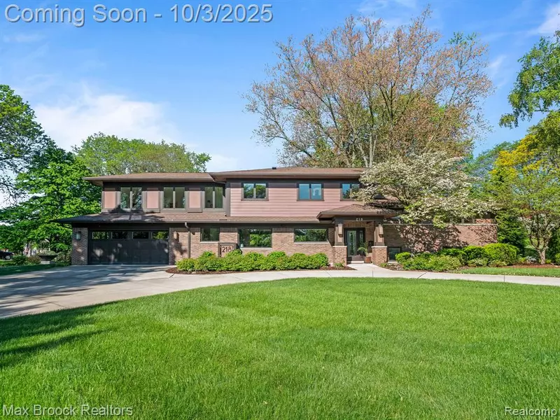 218 Hillboro Drive, Bloomfield Hills, MI 48301