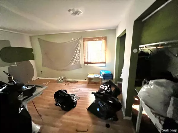 Pontiac, MI 48341,567 Highland Avenue