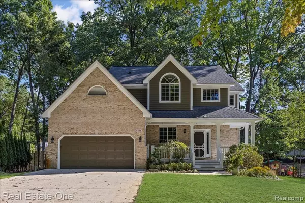 West Bloomfield, MI 48324,2475 Horace Street