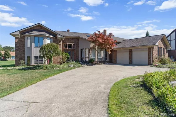 Clinton Twp, MI 48036,37418 Fiore Trail