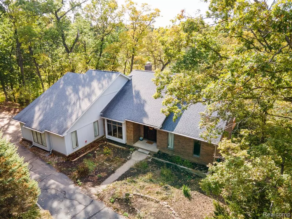 Rochester, MI 48306,5550 N Rochester Road