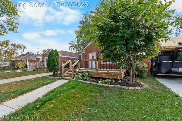 Oak Park, MI 48237,13651 Elgin Street