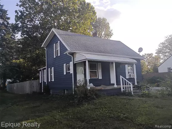 949 Boston Avenue, Waterford, MI 48328