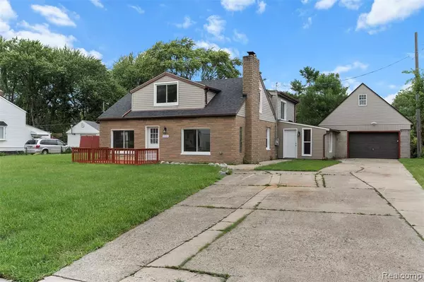 Saint Clair Shores, MI 48082,23601 Glenbrook Street
