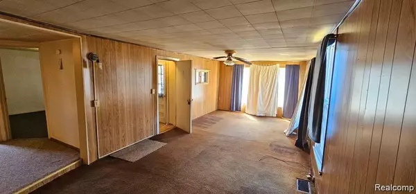 Capac, MI 48014,209 W Aldrich W Street