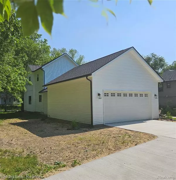 Auburn Hills, MI 48326,510 Alpeana Street