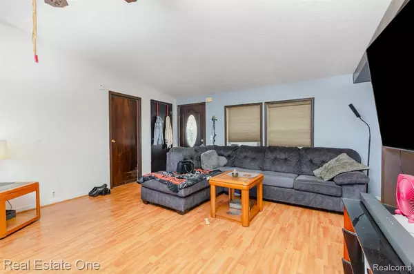Clinton Twp, MI 48036,43529 Medea Drive