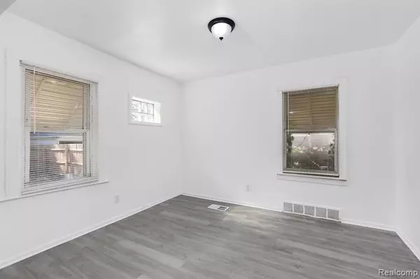 Detroit, MI 48205,16680 Edmore Drive