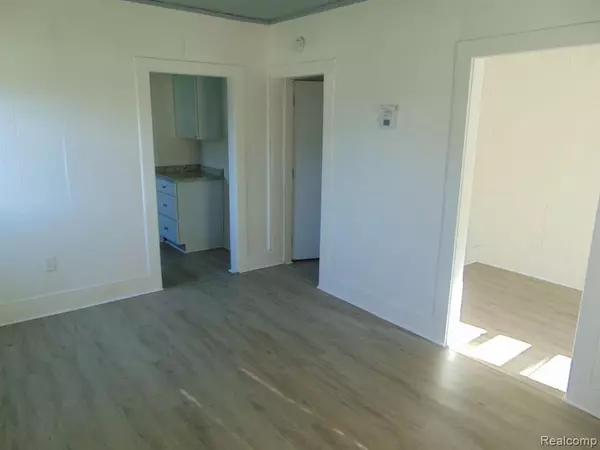 Eastpointe, MI 48021,15338 STEPHENS Drive