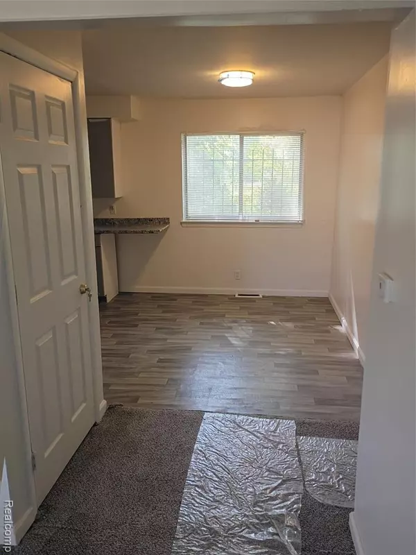 Flint, MI 48505,405 W Bundy Avenue