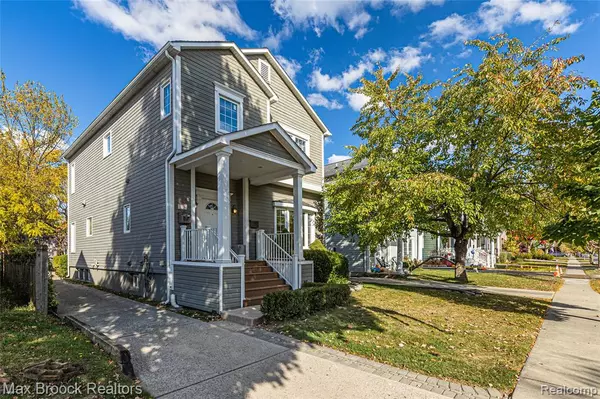 Birmingham, MI 48009,1489 HOLLAND Street