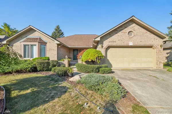 41599 Red Oak Drive, Sterling Heights, MI 48314