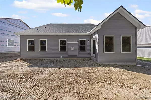 Davisburg, MI 48350,7448 Village Court