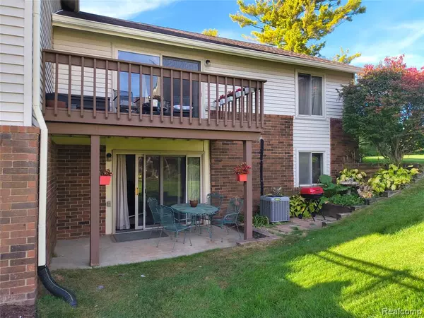 Clarkston, MI 48348,9085 Bavarian Way