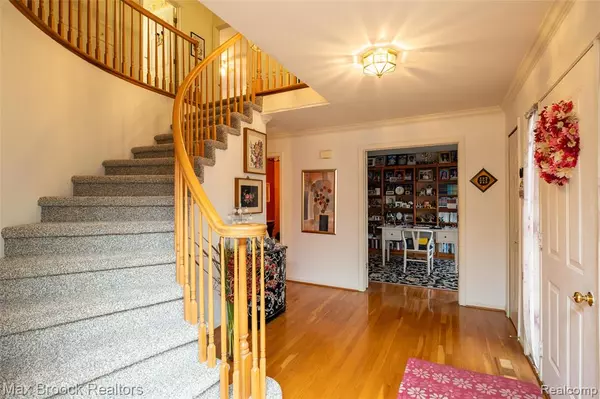 Troy, MI 48085,2931 Briarwood Drive