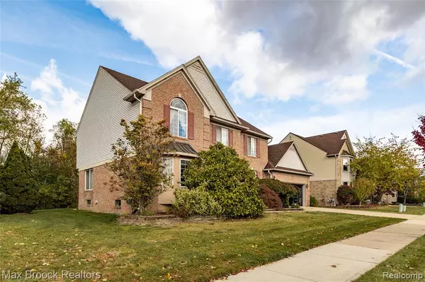 Troy, MI 48085,2931 Briarwood Drive