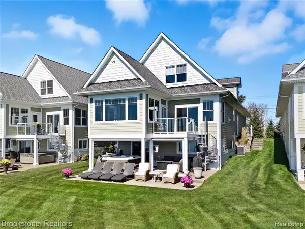 10049 Dixie Highway, MI