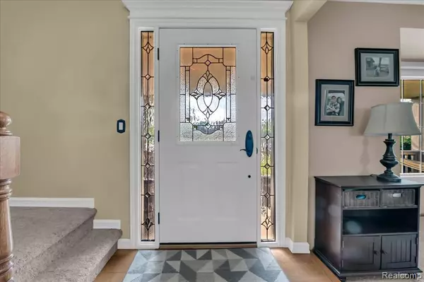 Clinton Twp, MI 48038,44192 Rivergate Drive