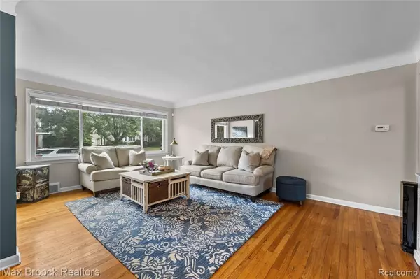 Birmingham, MI 48009,1773 Villa Road