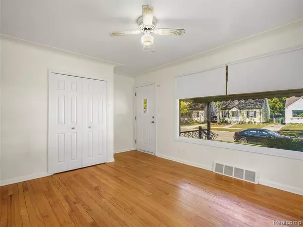 Eastpointe, MI 48021,14652 Agnes Avenue