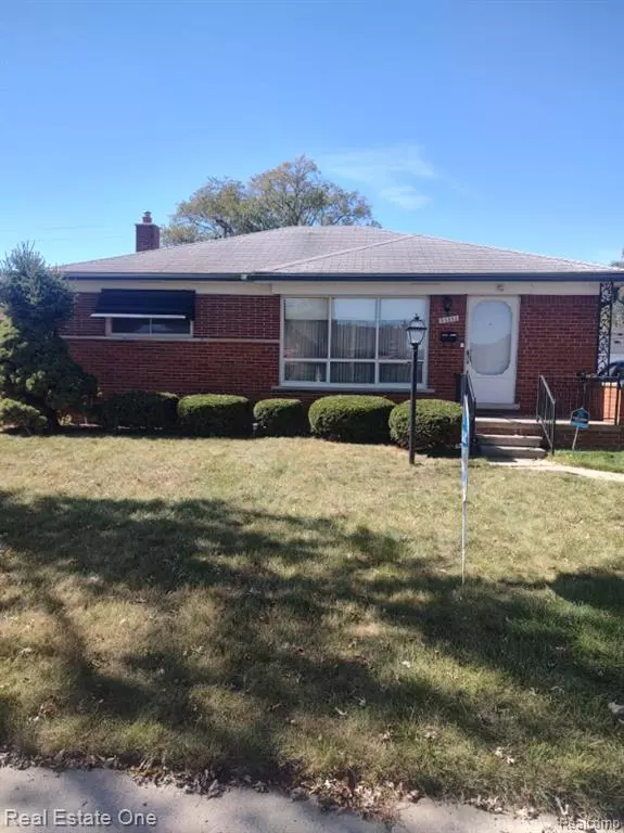 Eastpointe, MI 48021,24893 Raven Avenue