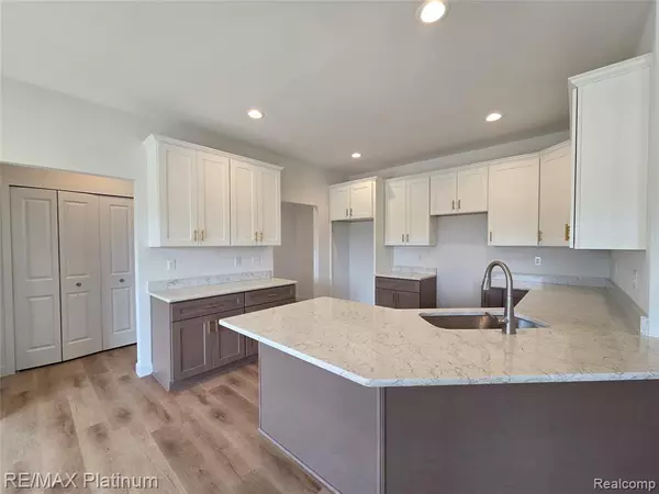 Linden, MI 48451,13112 Stony Brook Pass