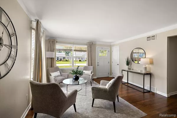 Plymouth, MI 48170,8880 Elmhurst Avenue