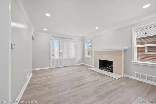 Detroit, MI 48235,19215 Winthrop Street