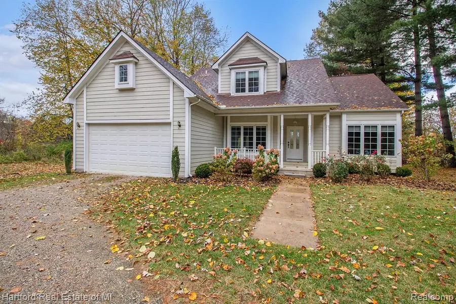 2026 Yorway Drive, Howell, MI 48843