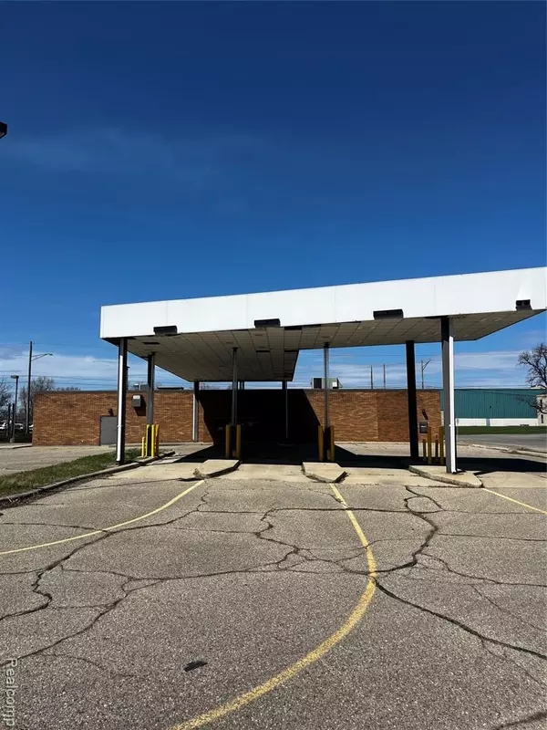 Redford, MI 48239,24525 Plymouth Road