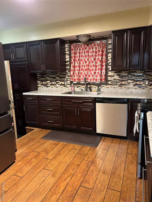 Southgate, MI 48195,13610 Orchard Street