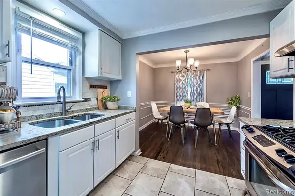 Royal Oak, MI 48073,3202 N Wilson Avenue