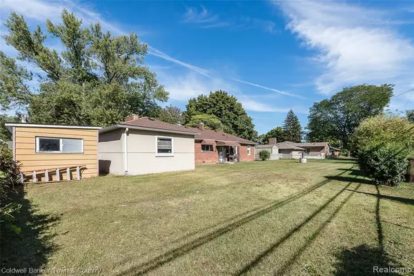 Garden City, MI,32297 Warren Road