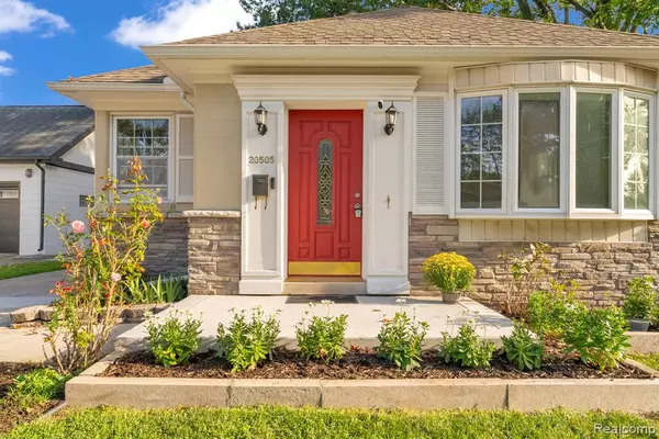 Saint Clair Shores, MI 48080,20505 Shady Lane Avenue