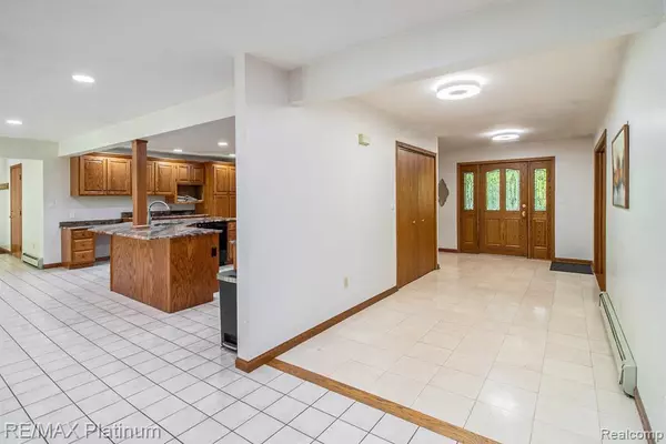 Hartland, MI 48353,4352 Fenton Road