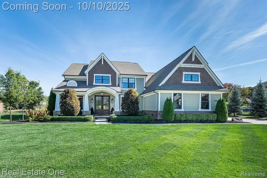 3435 Royal Berkshire Lane, Oakland, MI