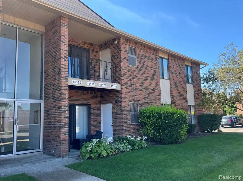 15128 Seagull Drive, Sterling Heights, MI 48313